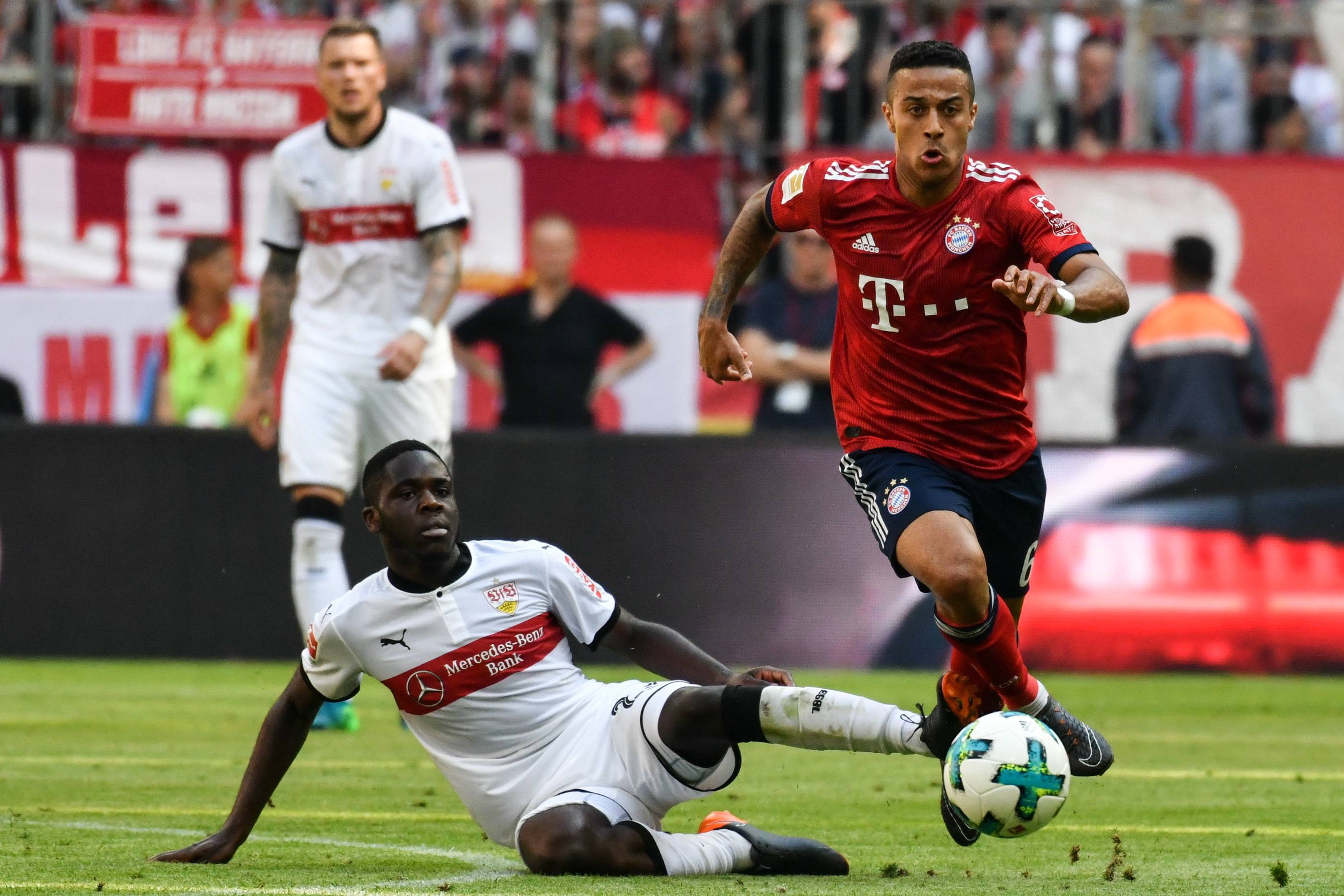 包含克莱蒙主场不敌南锡，保级压力山大的词条