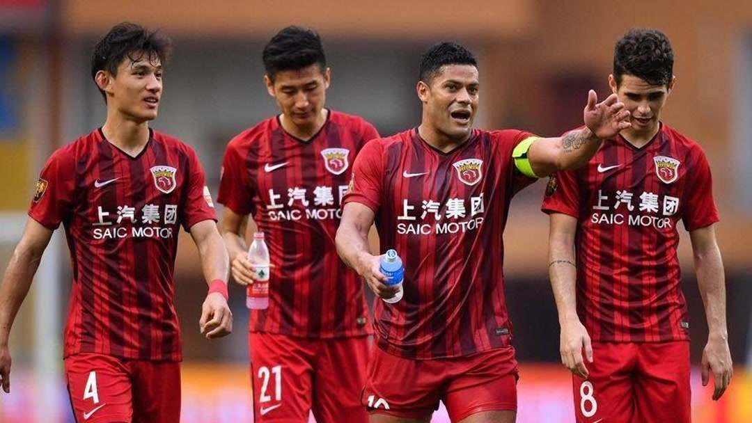 上海上港主场战平广州富力，保持不败战绩的简单介绍