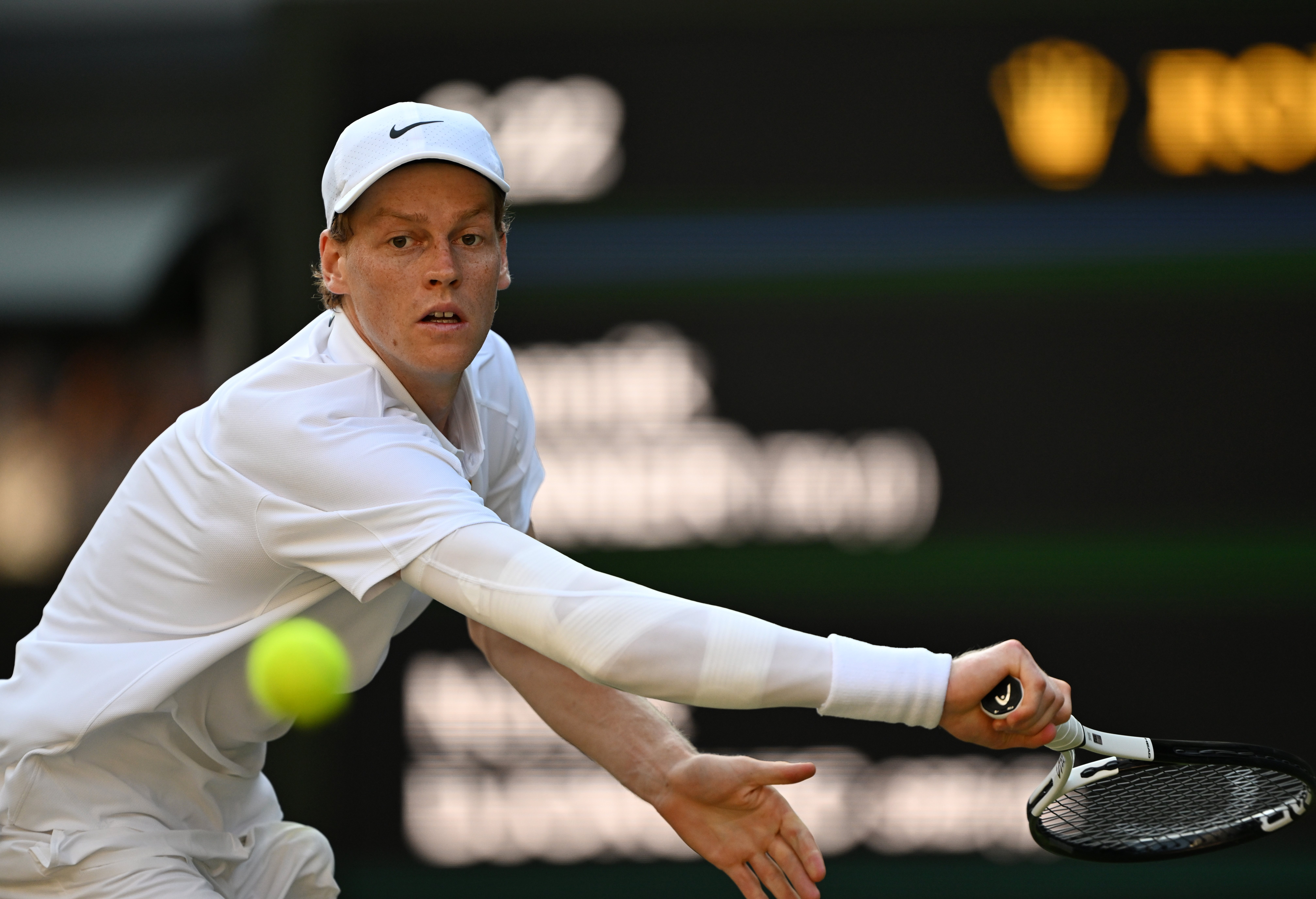 拉沃尔杯鏖战温网,辛纳惊艳四座的简单介绍 拉沃尔杯鏖战温网,辛纳惊艳四座的简单介绍