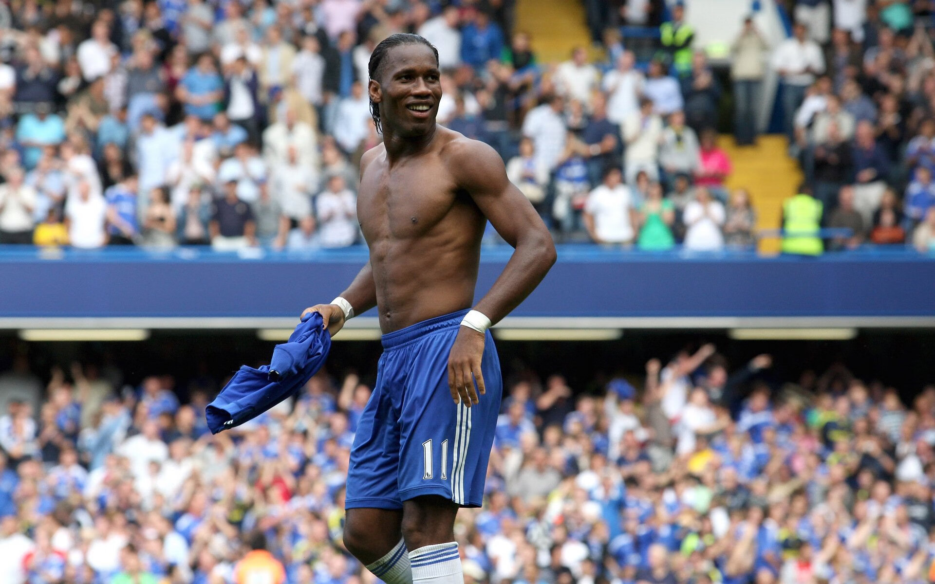 火箭粉碎76人，米切尔成为关键先生