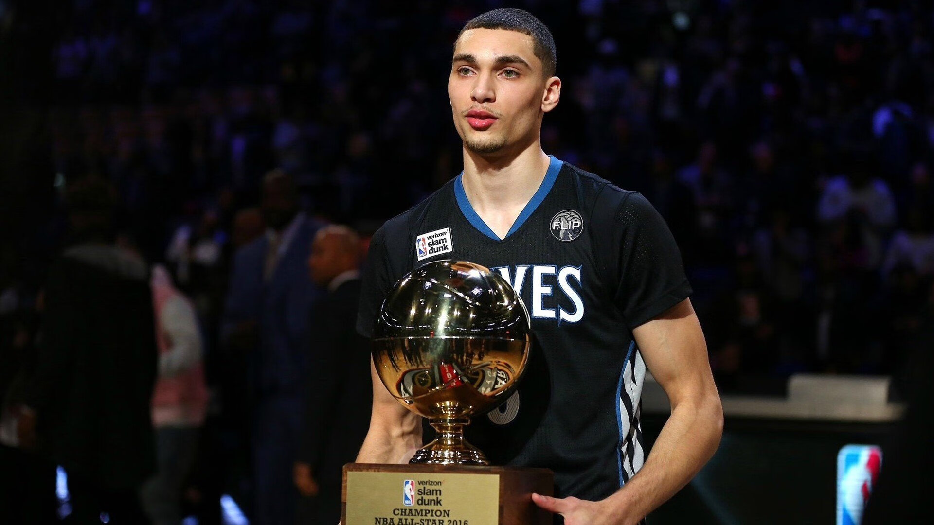 从马里到莱万，一场跨越国界的足球胜利叙事