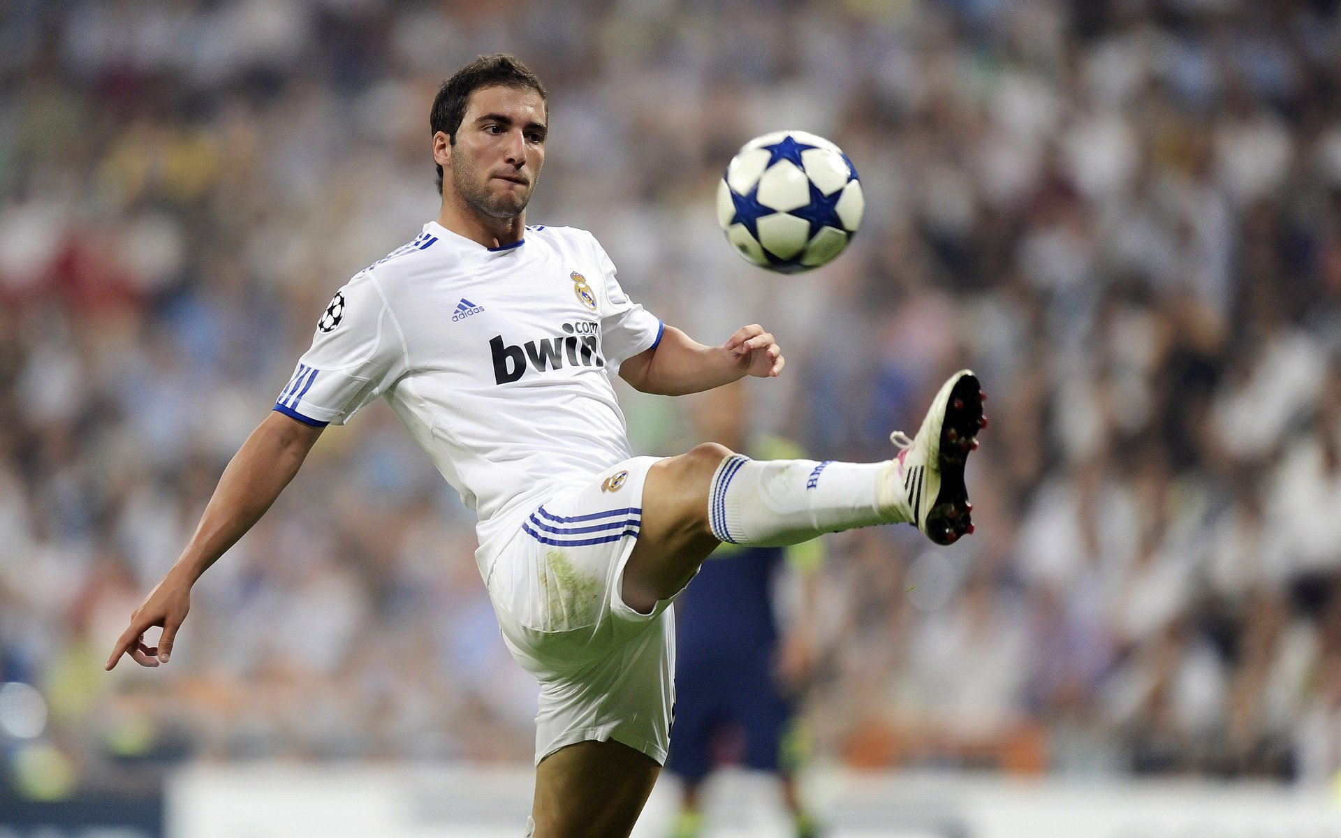 孤胆英雄孙铭徽，掘金完胜快船背后的中国力量